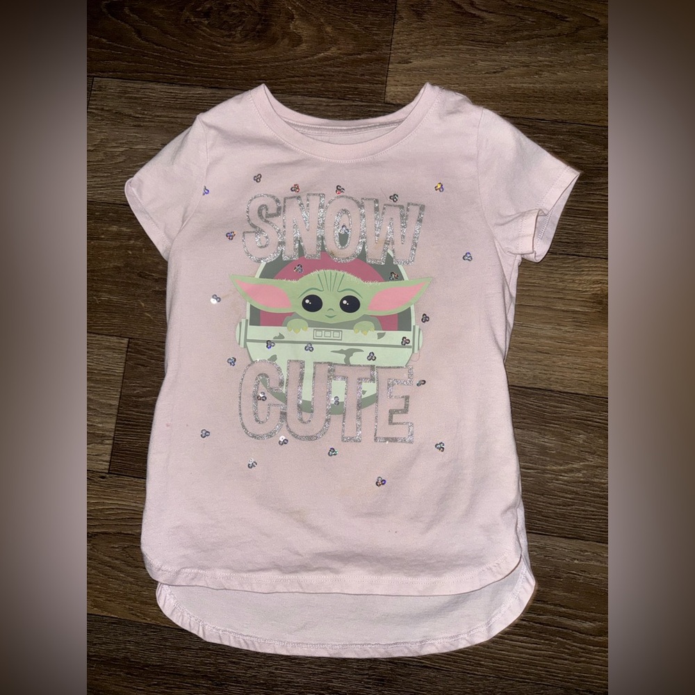 Star Wars Snow Cute Yoda Shirt Kid’s Medium
